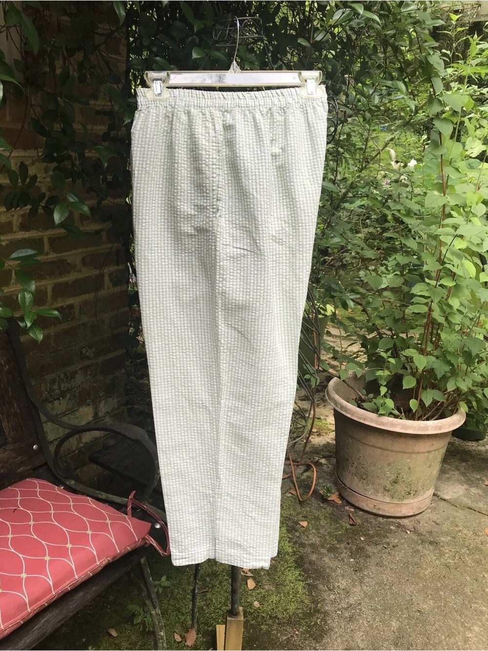 GREEN GINGHAM LINEN BLEND CROP PANTS- Size Medium- EUC